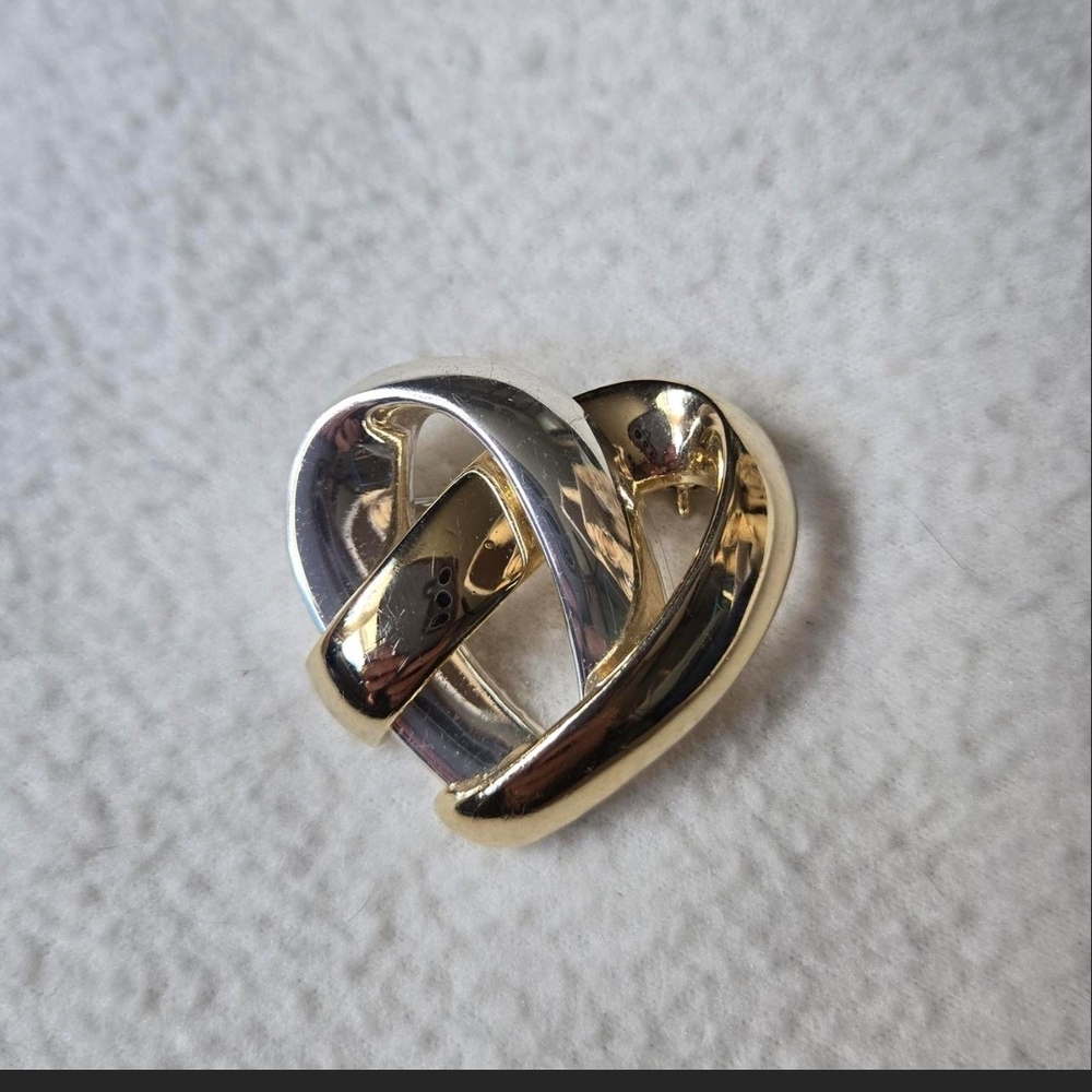 Elegant Silver and Gold Heart Pendant